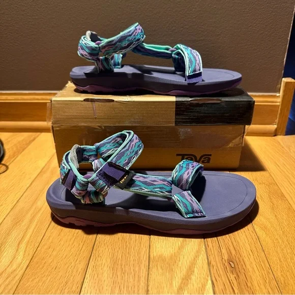 Teva Hurricane Walking Hiking Sandals Size 4 ( Big Girl) - Picture 10 of 14